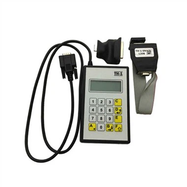 Hissihuoltotyökalu TH-1